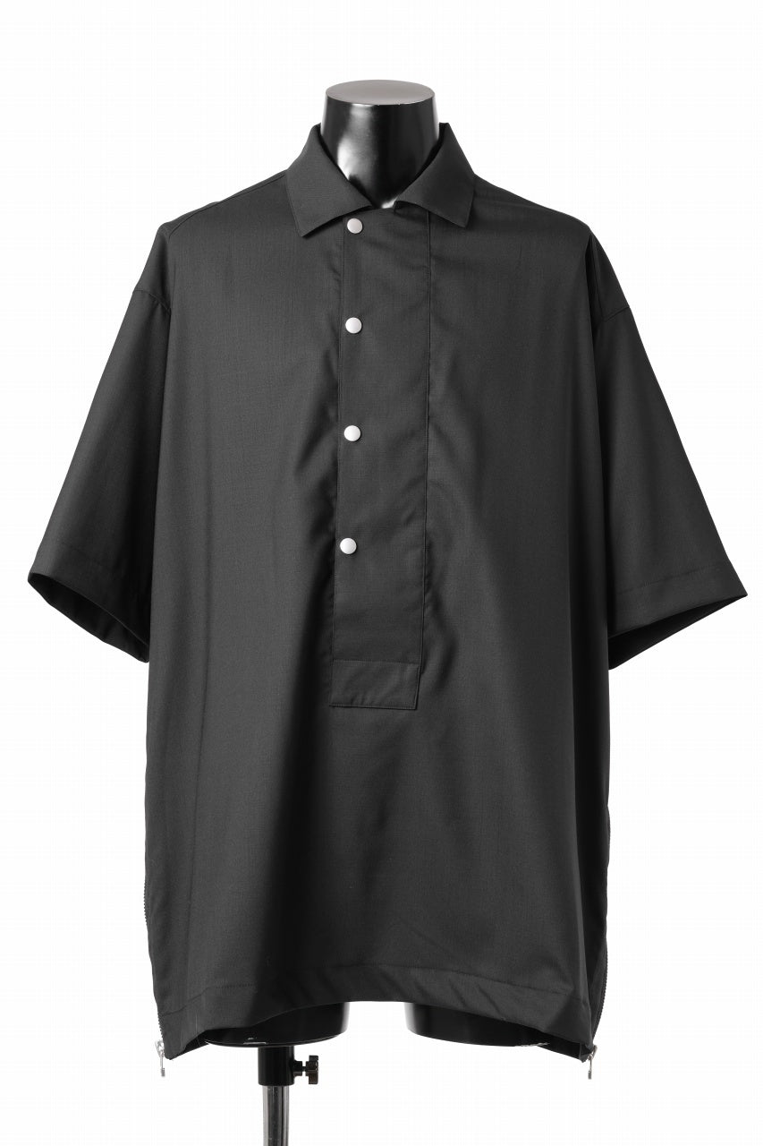 Load image into Gallery viewer, A.F ARTEFACT SIDE ZIP HALF PULOVER SHIRT / TROPICAL WOOL (BLACK)