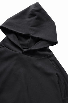 画像をギャラリービューアに読み込む, thom/krom OVERSIZED CROPPED HOODIE / STRUCTED SOFT JERSEY (BLACK)