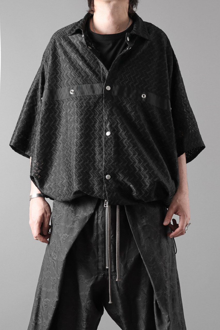 A.F ARTEFACT SNAPPED SQUEEZING SHIRT / SHADOW LACE (BLACK)