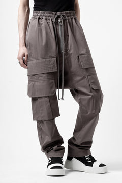 Load image into Gallery viewer, A.F ARTEFACT FRONT ZIP CARGO SAROUEL EASY PANTS (GREY)