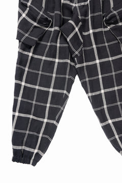 画像をギャラリービューアに読み込む, Y&#39;s ZIP POCKET TAPERED PANTS / LINEN PLAID (BLACK)