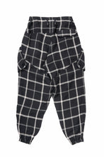 画像をギャラリービューアに読み込む, Y&#39;s ZIP POCKET TAPERED PANTS / LINEN PLAID (BLACK)