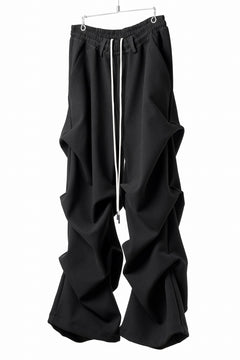 Load image into Gallery viewer, A.F ARTEFACT TUCK VOLUME BAGGY PANTS / PEs KNIT JERSEY (BLACK)