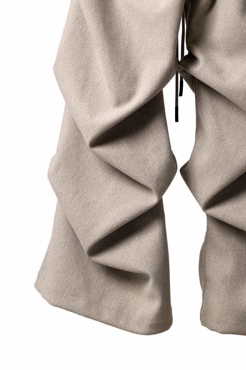 A.F ARTEFACT TUCK VOLUME BAGGY PANTS / PEs KNIT JERSEY (BEIGE)