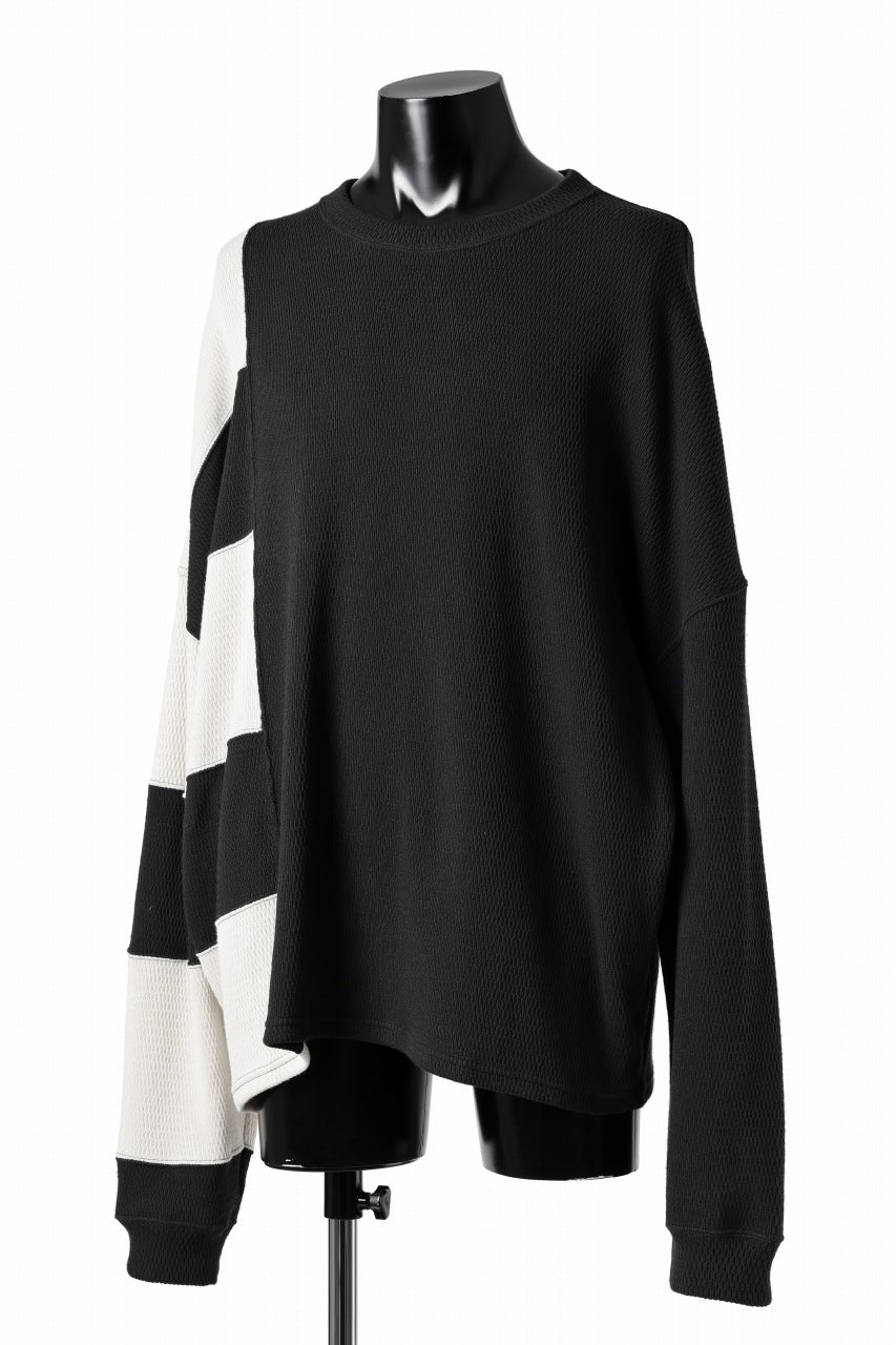 A.F ARTEFACT THERMAL SWITCHING TOP (BLACK x IVORY)