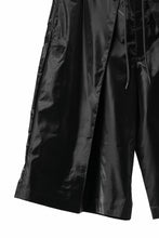 Load image into Gallery viewer, Y-3 Yohji Yamamoto TRIPLE BLACK SHORTS (BLACK)