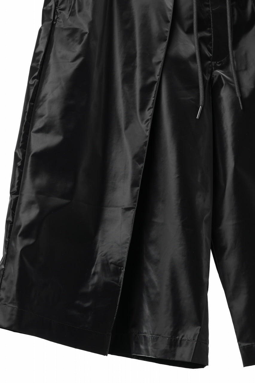 Y-3 Yohji Yamamoto TRIPLE BLACK SHORTS (BLACK)