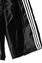 Load image into Gallery viewer, Y-3 Yohji Yamamoto TRIPLE BLACK SHORTS (BLACK)