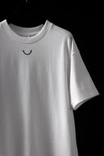 画像をギャラリービューアに読み込む, READYMADE SMILE &amp; LOGO SHORT SLEEVE T-SHIRT (WHITE)