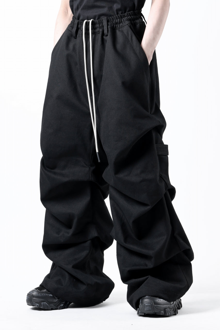 A.F ARTEFACT PURE DENIM TUCK WIDE PANTS (BLACK)