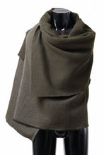 Load image into Gallery viewer, blackcrow needle punch shawl / cashmere x ramie (khaki x grey)
