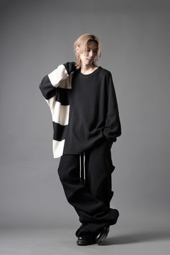 Load image into Gallery viewer, A.F ARTEFACT TUCK VOLUME BAGGY PANTS / PEs KNIT JERSEY (BLACK)