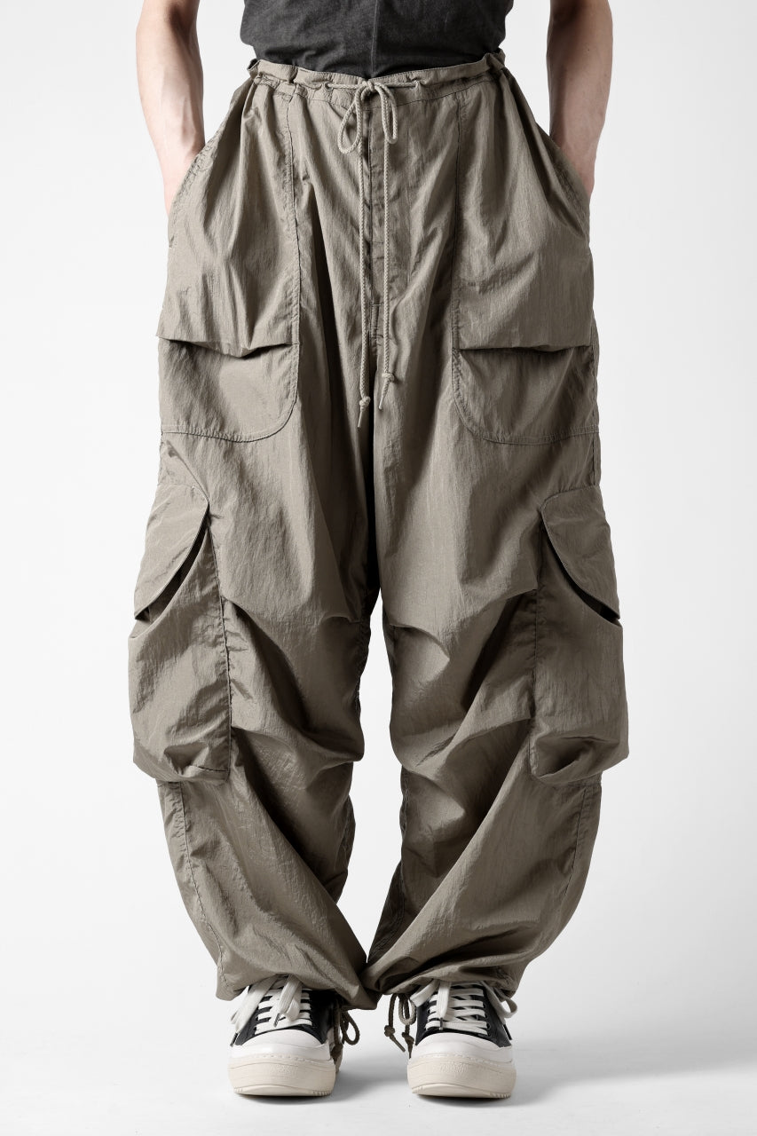 entire studios FREIGHT CARGO PANTS / CRINKLE NYLON (SAGE)