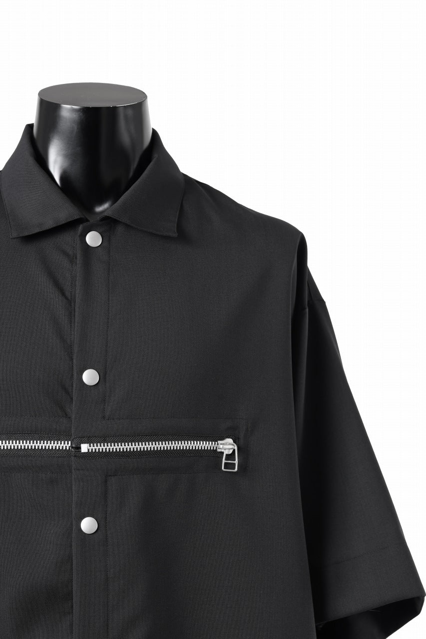 A.F ARTEFACT FRONT ZIP SQUEEZING SHIRT / TROPICAL WOOL (BLACK)