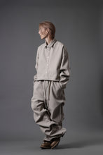 Load image into Gallery viewer, A.F ARTEFACT CROPPED SHIRT JACKET / PEs KNIT JERSEY (BEIGE)