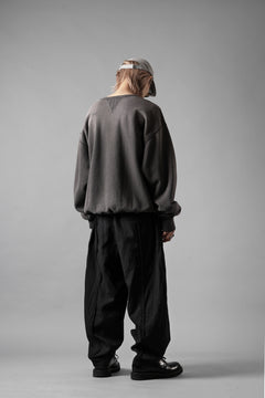 Load image into Gallery viewer, KLASICA &quot;VICTOR&quot; BACK SEAM TAPERED TROUSERS / &quot;END ON END&quot; SUPER 120&#39;s WOOL x HEMP (MATT BLACK)