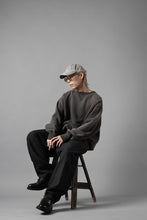 Load image into Gallery viewer, KLASICA &quot;VICTOR&quot; BACK SEAM TAPERED TROUSERS / &quot;END ON END&quot; SUPER 120&#39;s WOOL x HEMP (MATT BLACK)