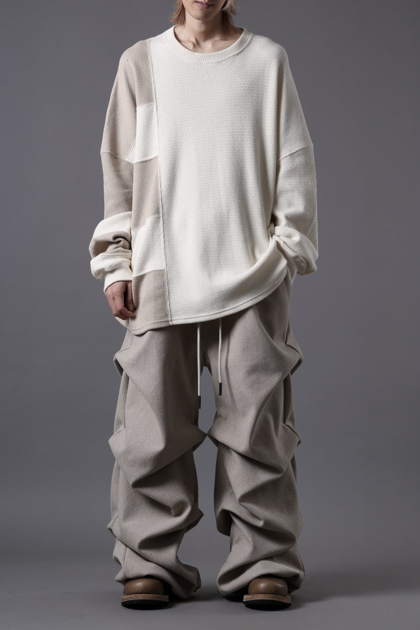 A.F ARTEFACT THERMAL SWITCHING TOP (IVORY x BEIGE)