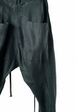Load image into Gallery viewer, A.F ARTEFACT CARVED LONG PANTS / LINEN TWILL (GREEN)