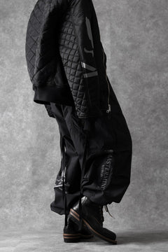 mastermind WORLD x ALPHA INDUSTRIES CARGO PANTS (BLACK)の商品 