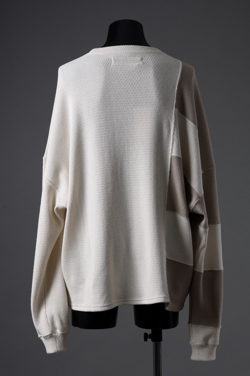 A.F ARTEFACT THERMAL SWITCHING TOP (IVORY x BEIGE)