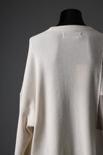 Load image into Gallery viewer, A.F ARTEFACT THERMAL SWITCHING TOP (IVORY x BEIGE)