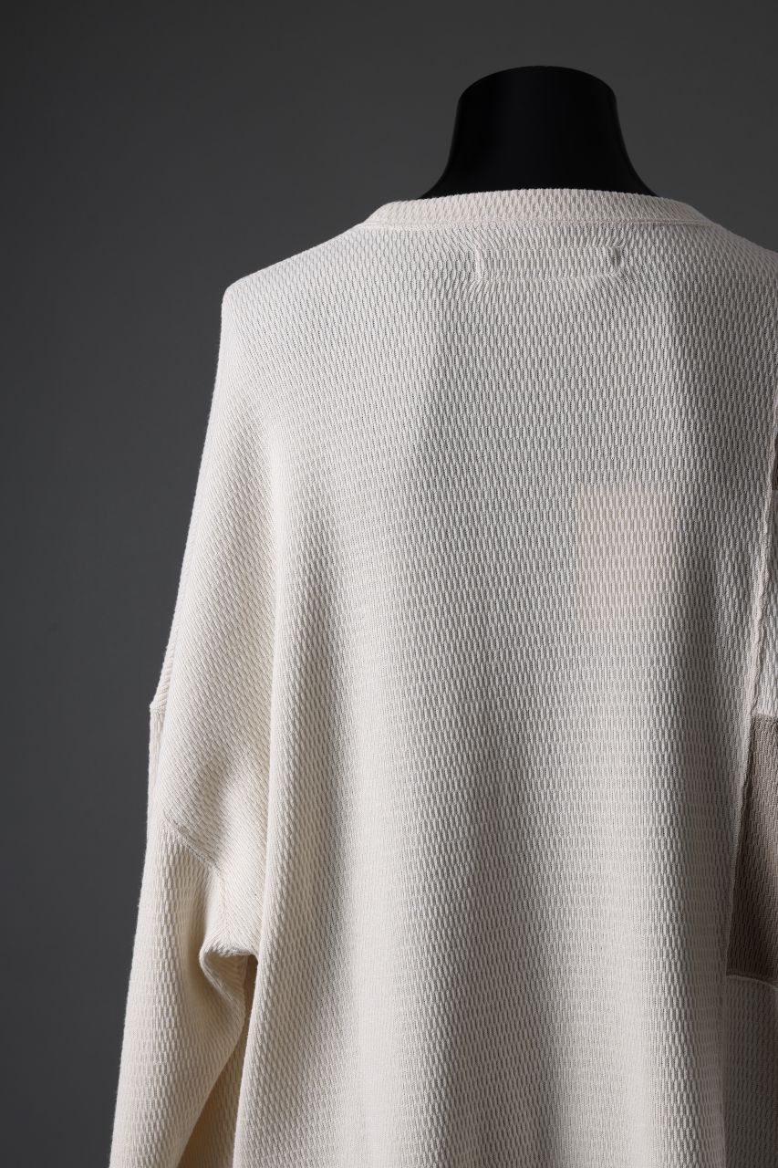 A.F ARTEFACT THERMAL SWITCHING TOP (IVORY x BEIGE)