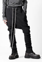 画像をギャラリービューアに読み込む, A.F ARTEFACT BOMBER HEAT SARROUEL SKINNY PANTS (BLACK)