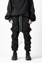 画像をギャラリービューアに読み込む, A.F ARTEFACT BOMBER HEAT BELTED SARROUEL CARGO PANTS (BLACK)