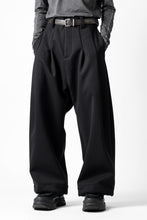 画像をギャラリービューアに読み込む, A.F ARTEFACT TUCK WIDE TROUSERS / KNITTED WOOLY TWILL (BLACK)