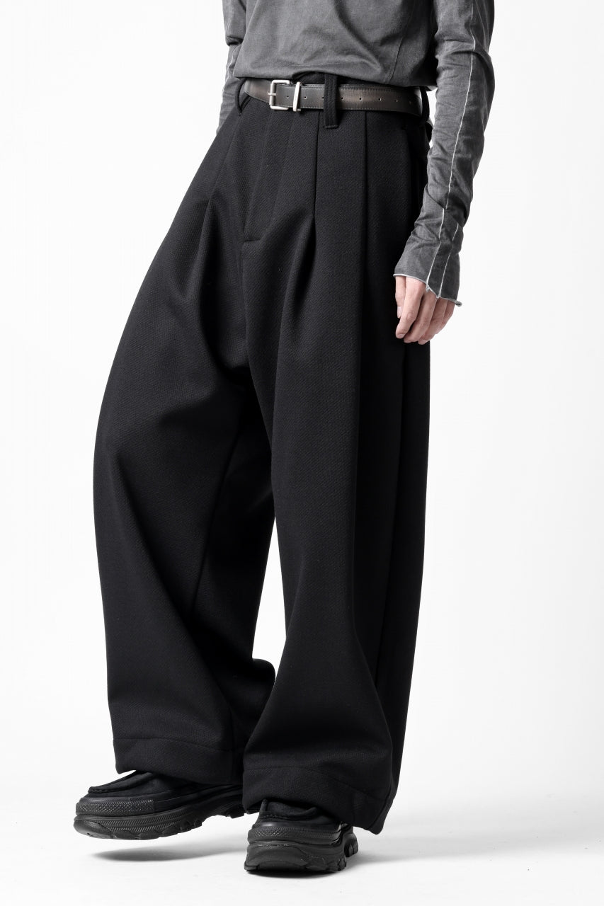 A.F ARTEFACT TUCK WIDE TROUSERS / KNITTED WOOLY TWILL (BLACK)