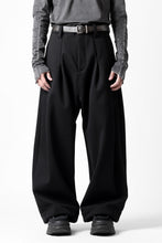 画像をギャラリービューアに読み込む, A.F ARTEFACT TUCK WIDE TROUSERS / KNITTED WOOLY TWILL (BLACK)