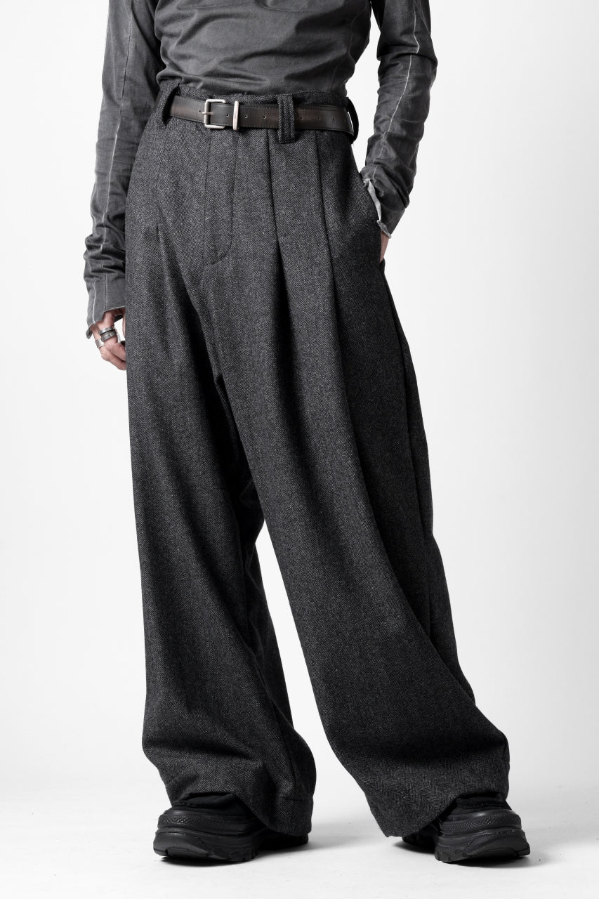 画像をギャラリービューアに読み込む, A.F ARTEFACT TUCK WIDE TROUSERS / HERRING BONE WOOL (D.GREY)