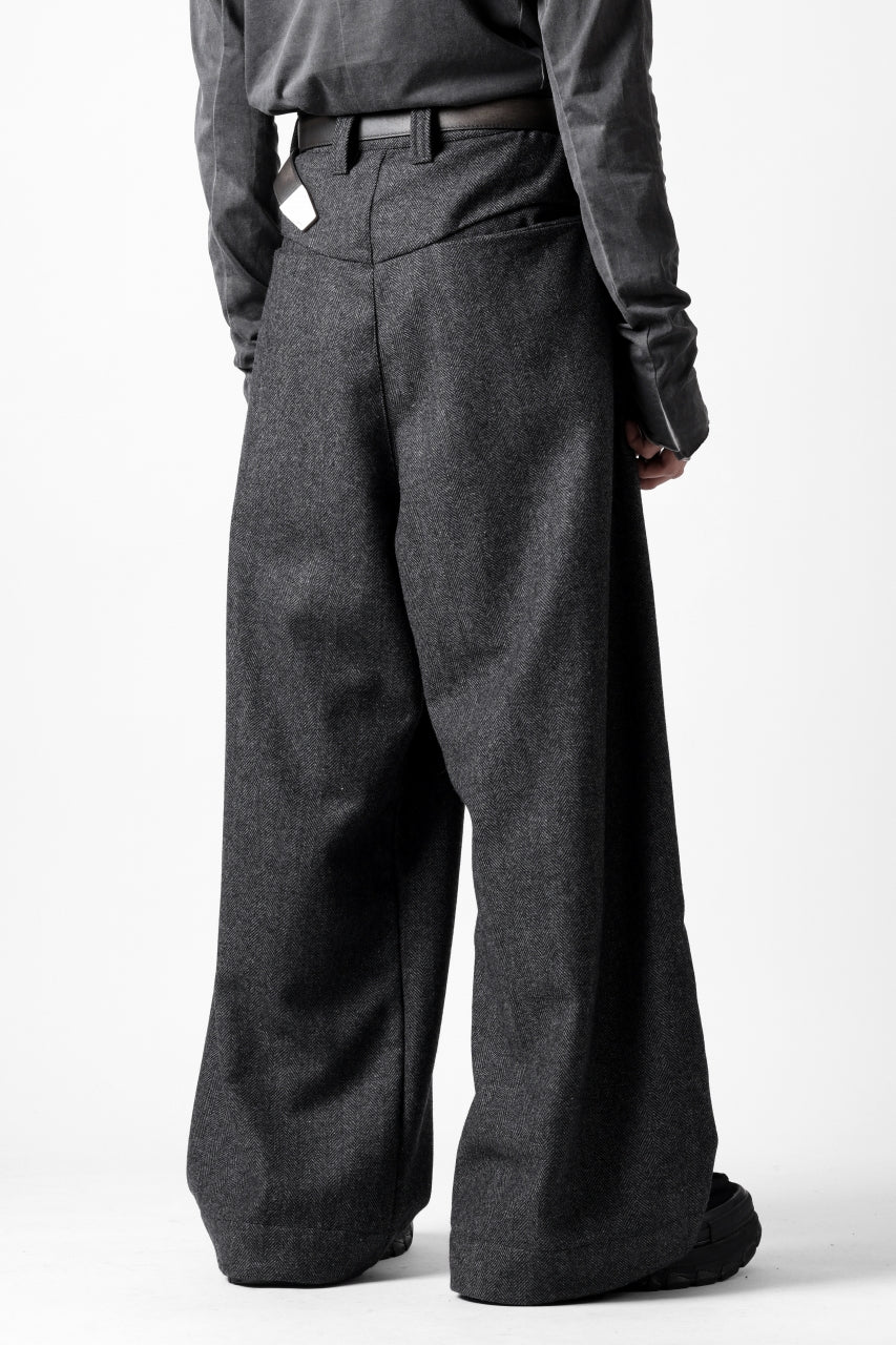 画像をギャラリービューアに読み込む, A.F ARTEFACT TUCK WIDE TROUSERS / HERRING BONE WOOL (D.GREY)