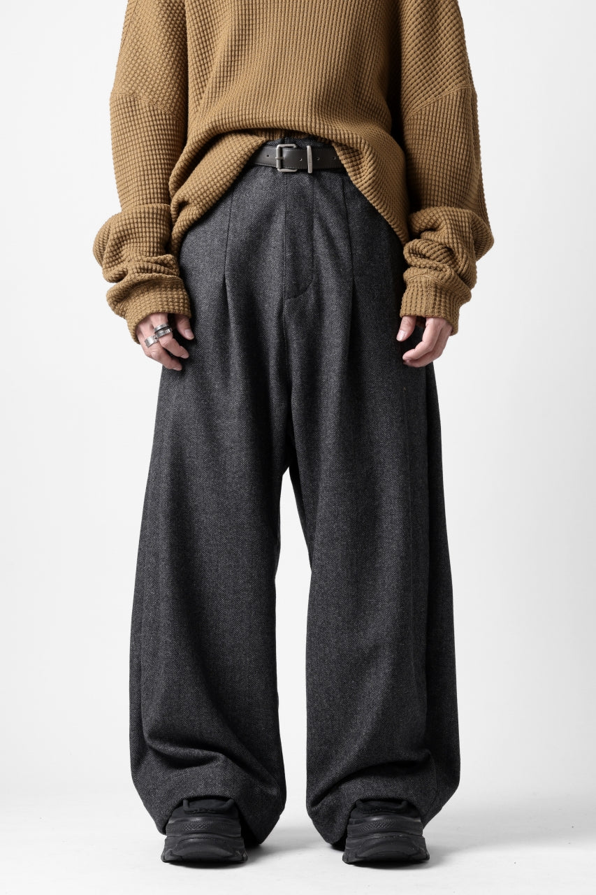 画像をギャラリービューアに読み込む, A.F ARTEFACT TUCK WIDE TROUSERS / HERRING BONE WOOL (D.GREY)