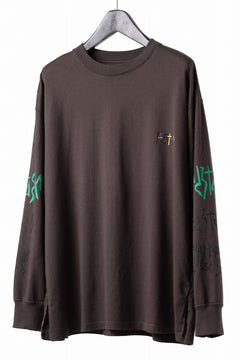 Load image into Gallery viewer, FACETASM GRAPHIC LONG SLEEVE TEE (BROWN)