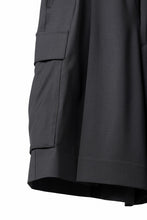 画像をギャラリービューアに読み込む, th products Wide Cargo Shorts / 2 way stretch w/p tropical (black)