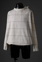 画像をギャラリービューアに読み込む, N/07 exclusive MOCK NECK PULLOVER / WINDOWPANE CHECK TR TWILL (IVORY)