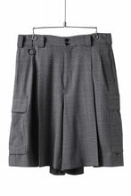 画像をギャラリービューアに読み込む, th products Wide Cargo Shorts / 2 way stretch w/p tropical (check)