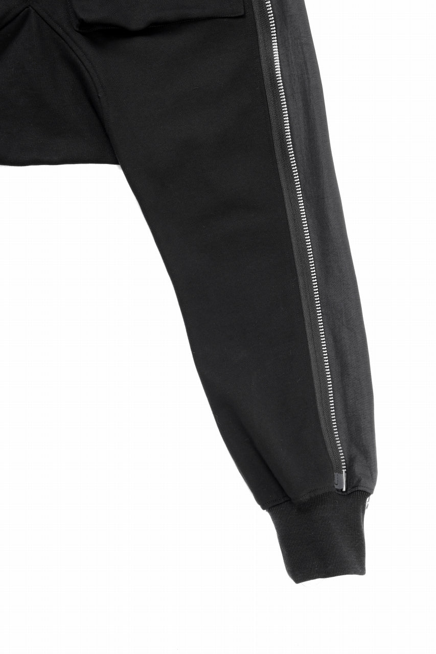 Load image into Gallery viewer, A.F ARTEFACT SIDE ZIP SARROUEL TRACK PANTS (BLACK)