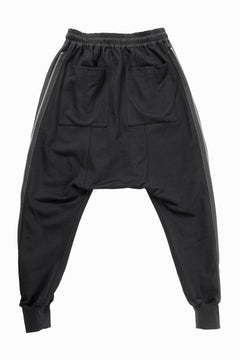 Load image into Gallery viewer, A.F ARTEFACT SIDE ZIP SARROUEL TRACK PANTS (BLACK)