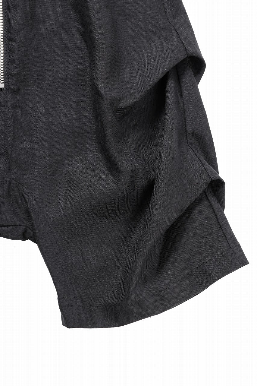 A.F ARTEFACT TUCK SHORTS / HERRINGBONE LINEN (BLACK)