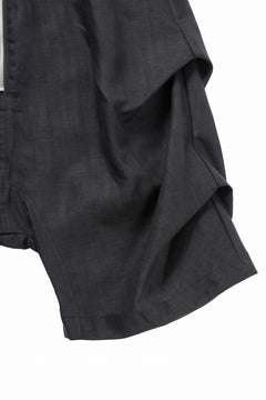 画像をギャラリービューアに読み込む, A.F ARTEFACT TUCK SHORTS / HERRINGBONE LINEN (BLACK)