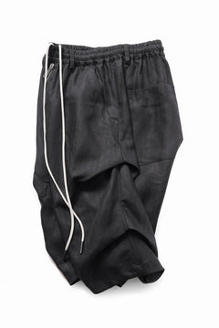 画像をギャラリービューアに読み込む, A.F ARTEFACT TUCK SHORTS / HERRINGBONE LINEN (BLACK)