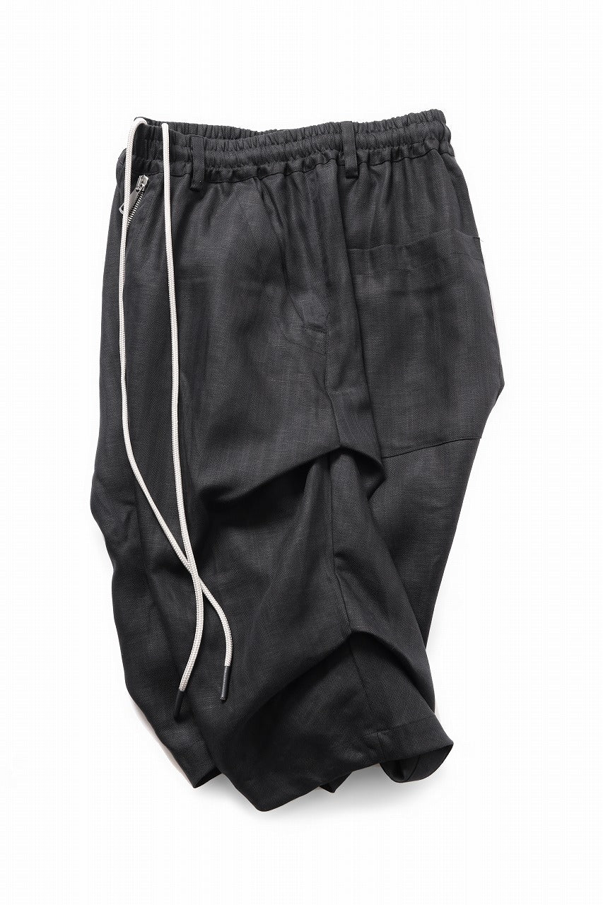 画像をギャラリービューアに読み込む, A.F ARTEFACT TUCK SHORTS / HERRINGBONE LINEN (BLACK)