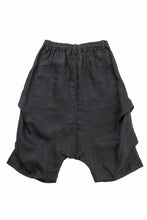 画像をギャラリービューアに読み込む, A.F ARTEFACT TUCK SHORTS / HERRINGBONE LINEN (BLACK)