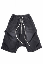 画像をギャラリービューアに読み込む, A.F ARTEFACT TUCK SHORTS / FADED DENIM (BLACK)