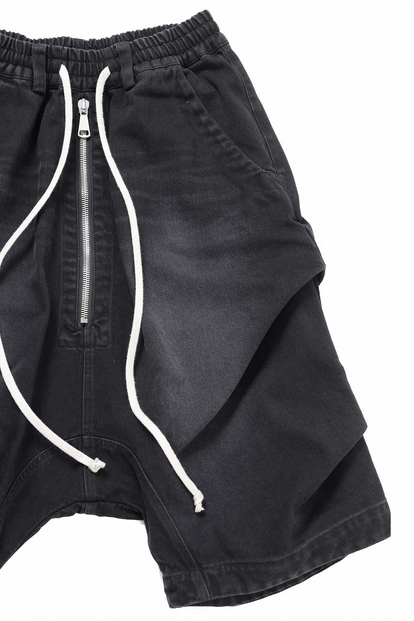 A.F ARTEFACT TUCK SHORTS / FADED DENIM (BLACK)