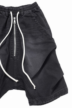 画像をギャラリービューアに読み込む, A.F ARTEFACT TUCK SHORTS / FADED DENIM (BLACK)