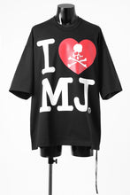 Load image into Gallery viewer, mastermind JAPAN I♡MJ TEE / BOXY FIT (BLACK)